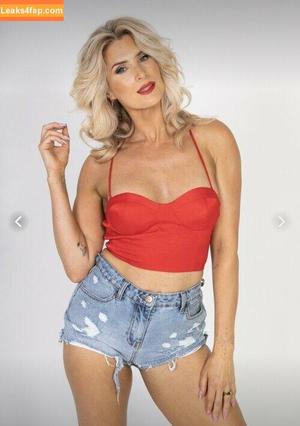 Sarah Jayne Dunn photo #0049