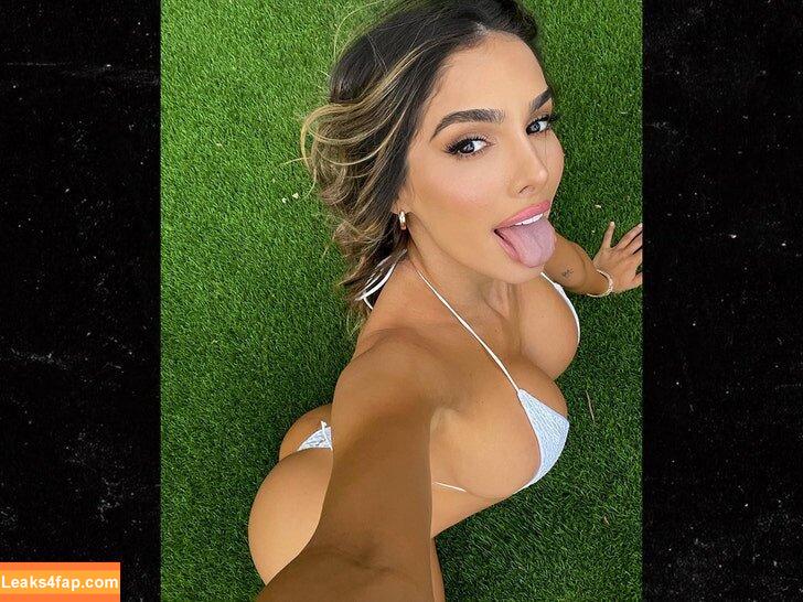 Lyna Perez /  leaked photo photo #0024
