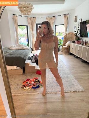 Paige-Vanzant photo #0002