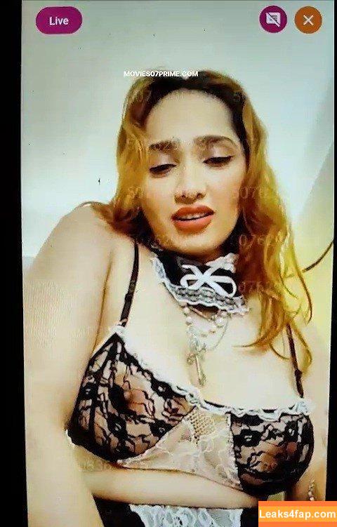 Aditi Mistry / aditimistry2607 leaked photo photo #0004