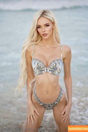 Christin Schultz photo #0062