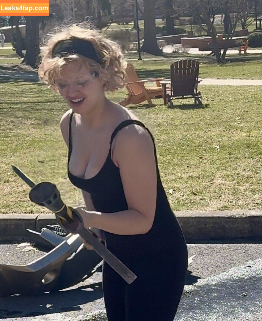 Gina Lynn / .Gina.Lynn / giinaalynn / therealgiannalynn leaked photo photo #0001