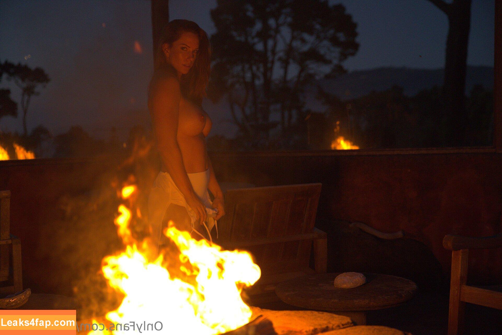 Janna Breslin / jannabreslin leaked photo photo #0121