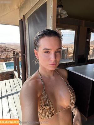 Julia Römmelt photo #0083