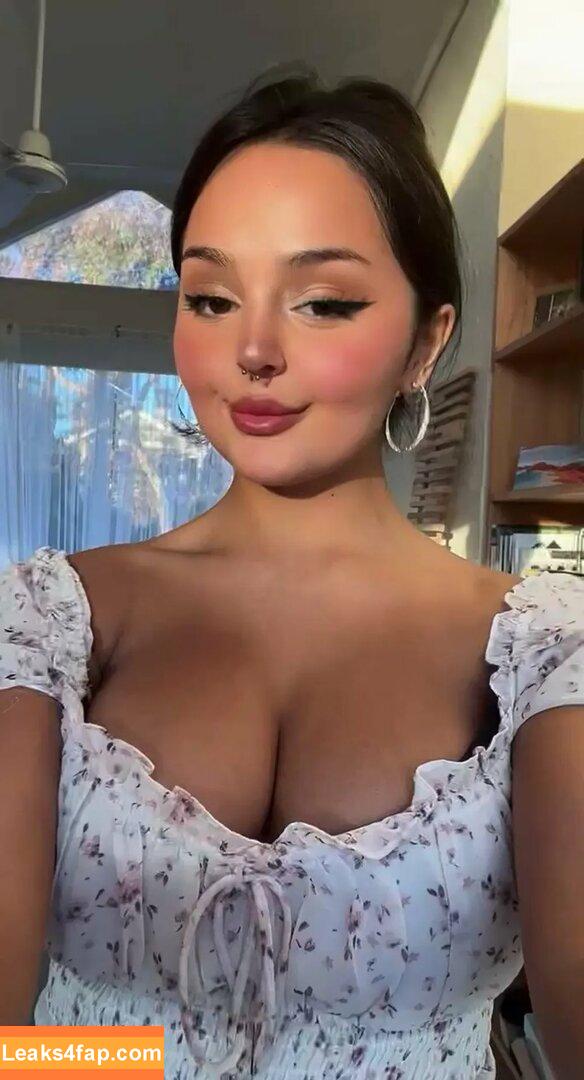 Kira Kattan /  leaked photo photo #0005