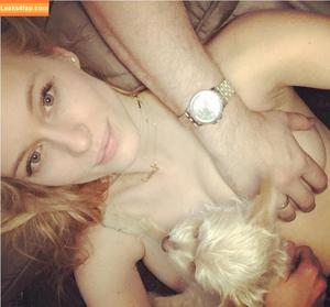 Leven Rambin фото #0021