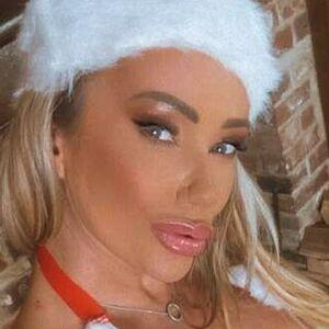 Lucy Zara фото #0005
