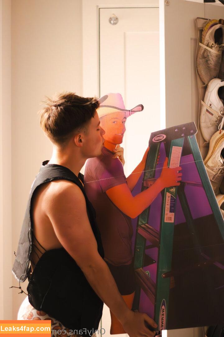 michaeldoherty / itsmichaeldoherty leaked photo photo #0013