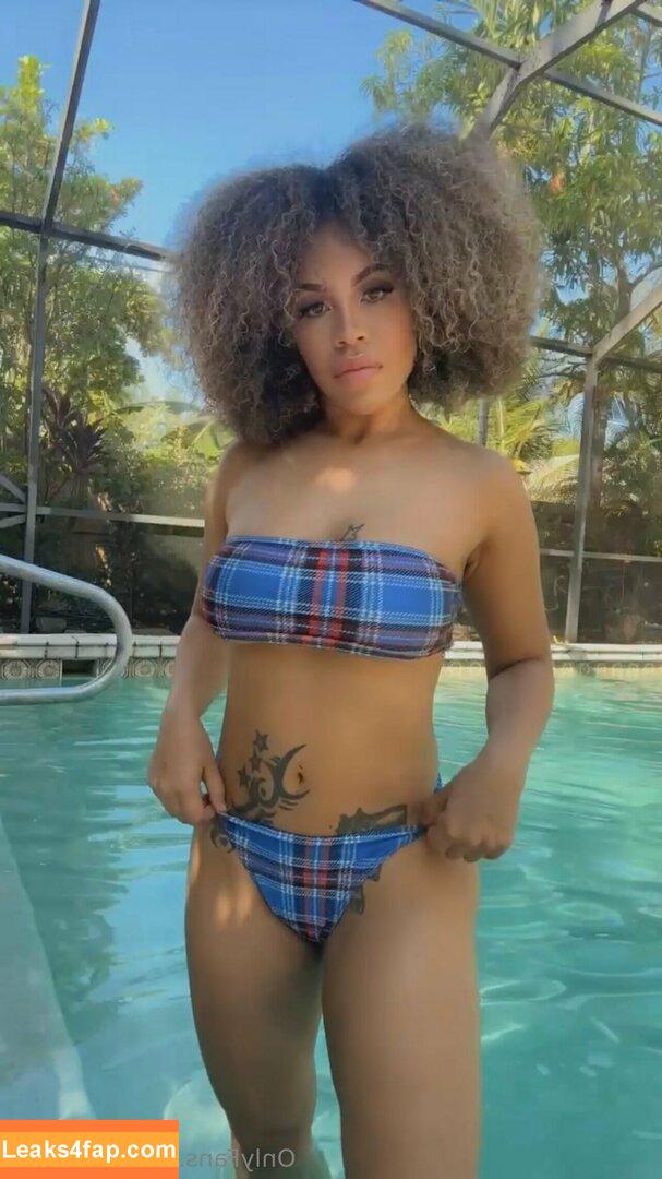 rachelfit_ / rachelfit__ leaked photo photo #0019
