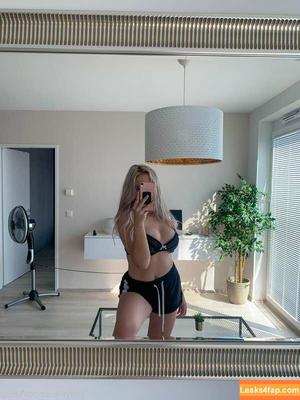 Vansessy photo #0041