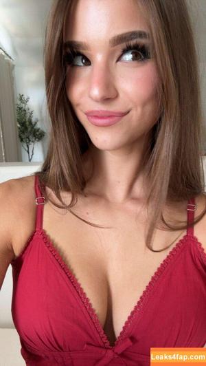 Brooke Monk photo #0022