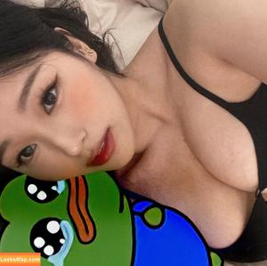 Vyvan Le photo #0004