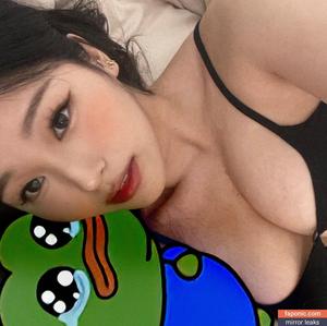 Vyvan Le photo #0004