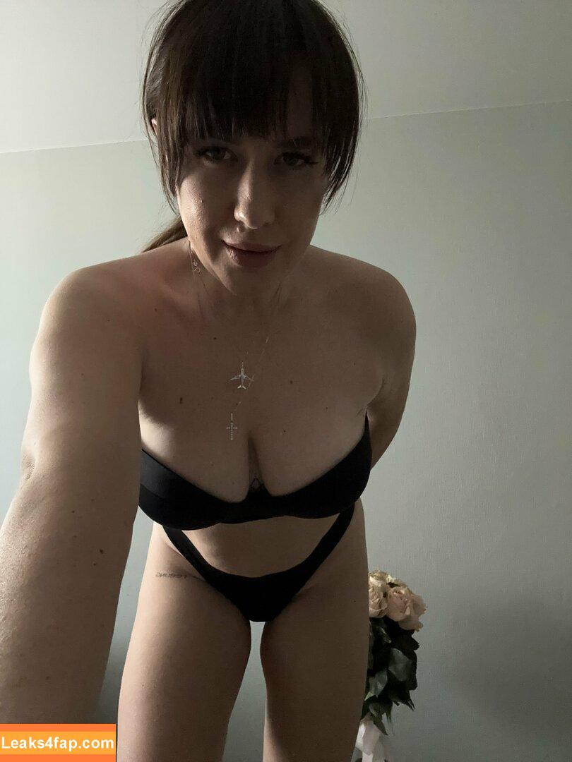 _85_D_ / 85_d_ / але це не точно leaked photo photo #0010