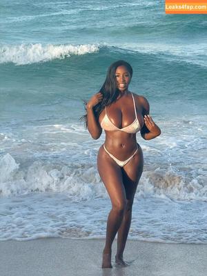 Ellie The Empress фото #0107