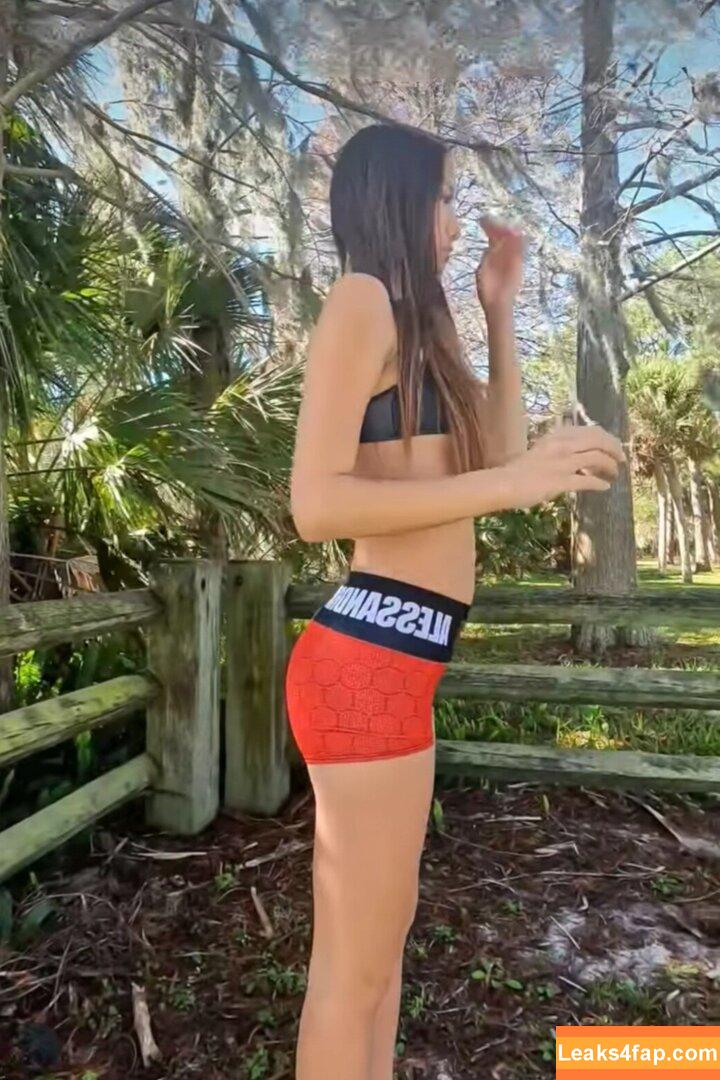 Alessandra Liu / _alessandraliu leaked photo photo #0107