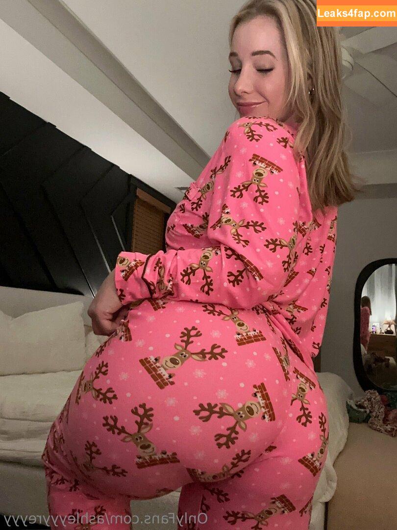 ashleyyyreyyy / ashleyyylreyyy leaked photo photo #0014