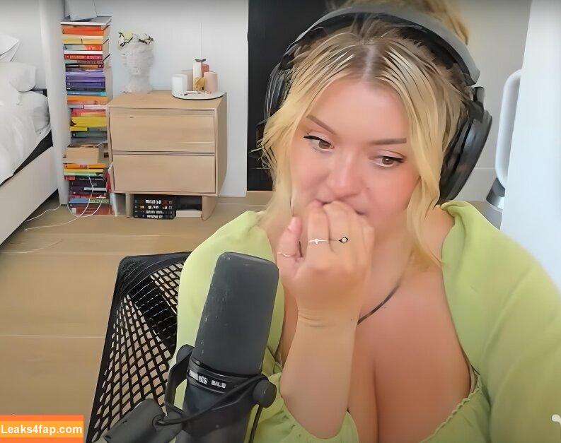 BrookeAB / brookeabb leaked photo photo #0260