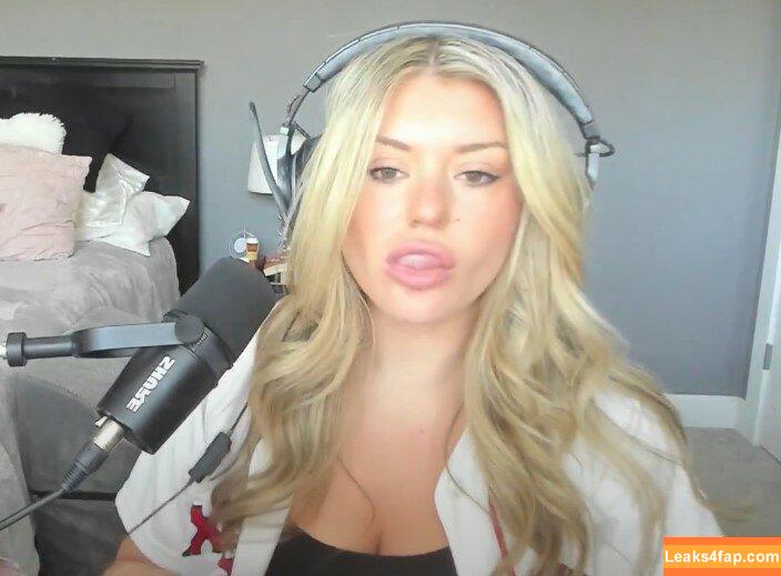 BrookeAB / brookeabb leaked photo photo #0338