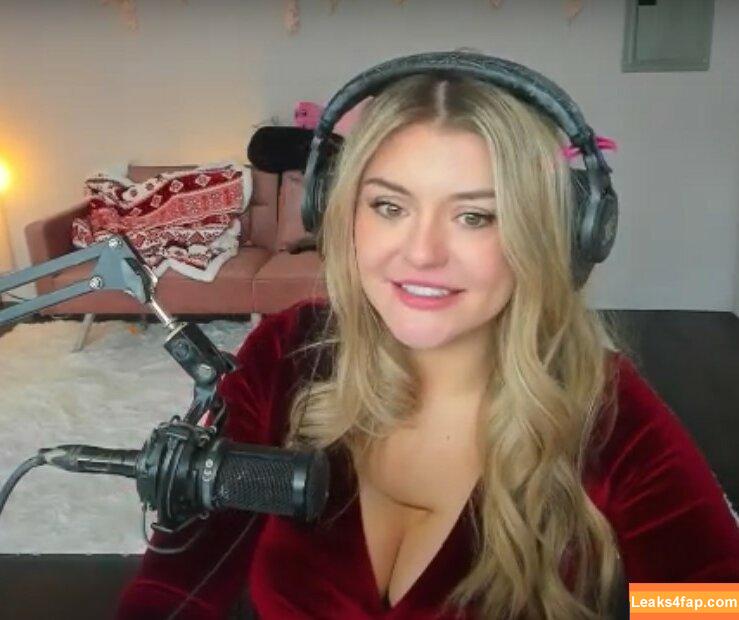 BrookeAB / brookeabb leaked photo photo #0352