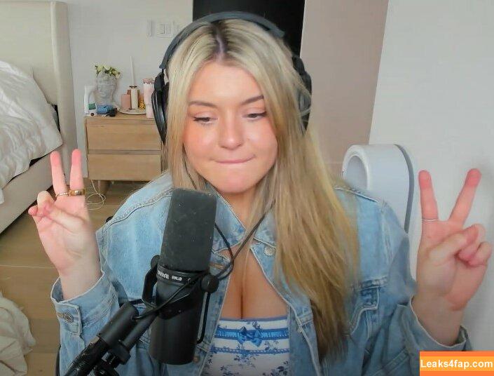 BrookeAB / brookeabb leaked photo photo #0364