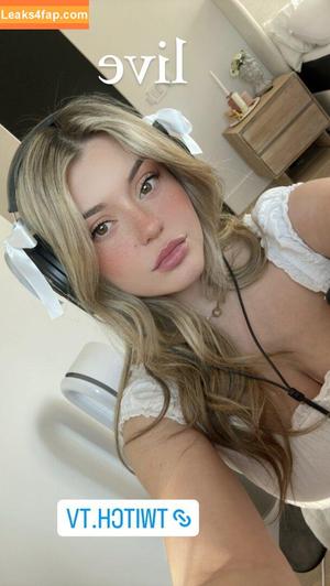 BrookeAB photo #0084