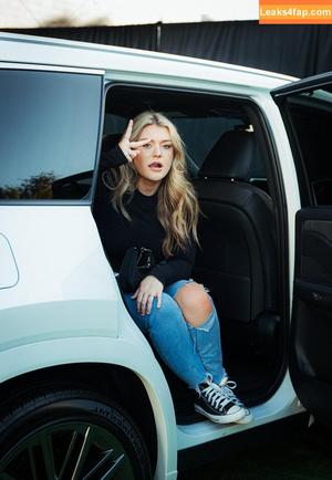 BrookeAB photo #0089