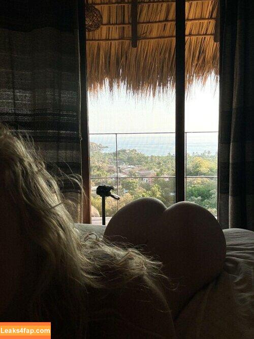 celinedijjon / celinesdijon / xsallysunshinex / yourblondedreamgirl leaked photo photo #0044