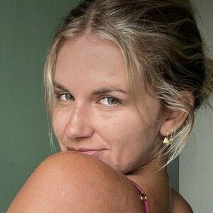 Claire Schroeder фото #0007
