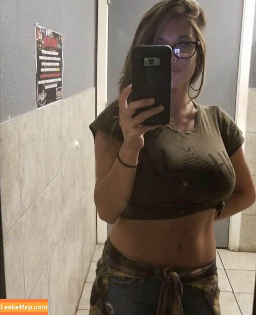 Hawaii Baddies / minniemichele leaked photo photo #0013