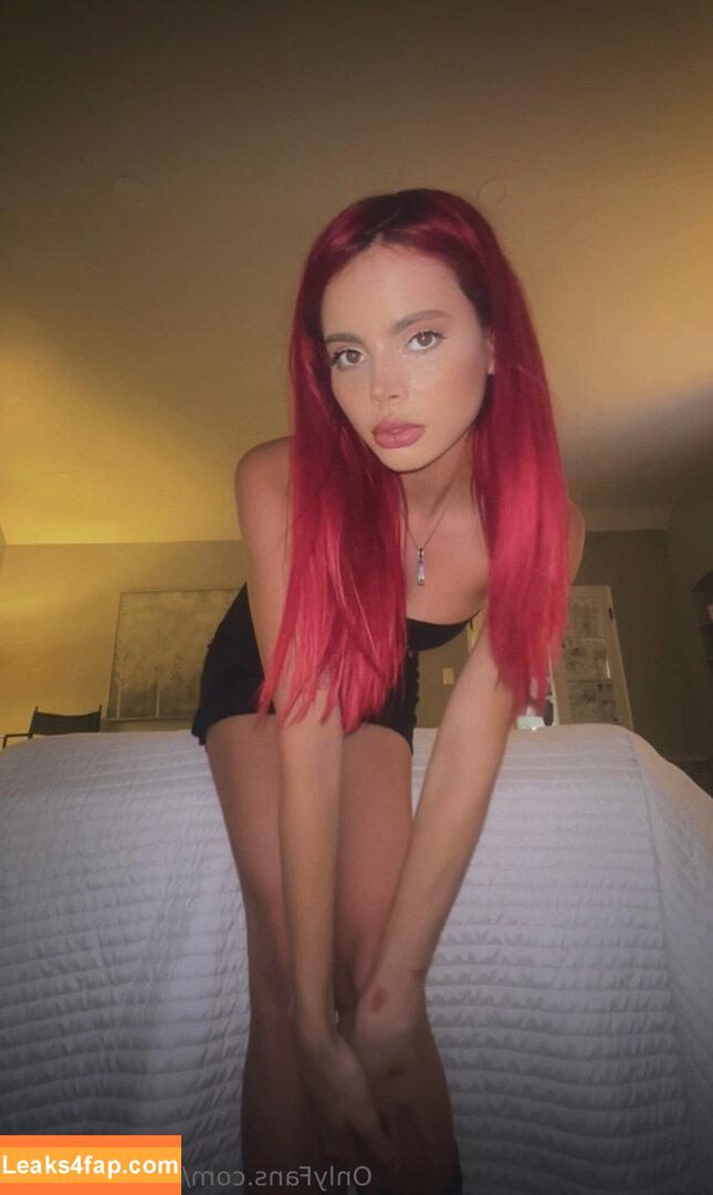 Katie Bell / katiebellofficial / katieeeeebell leaked photo photo #0004