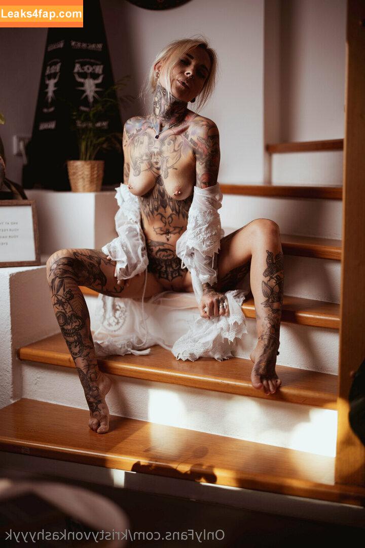 Kristy.Von.Kashyyyk /  leaked photo photo #0024