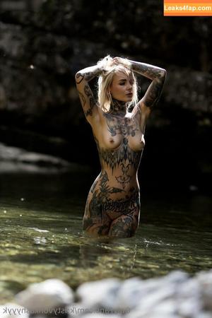 Kristy.Von.Kashyyyk photo #0025