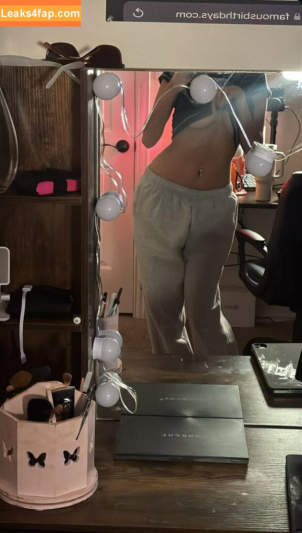 Megan Botnick / mbeeco leaked photo photo #0163