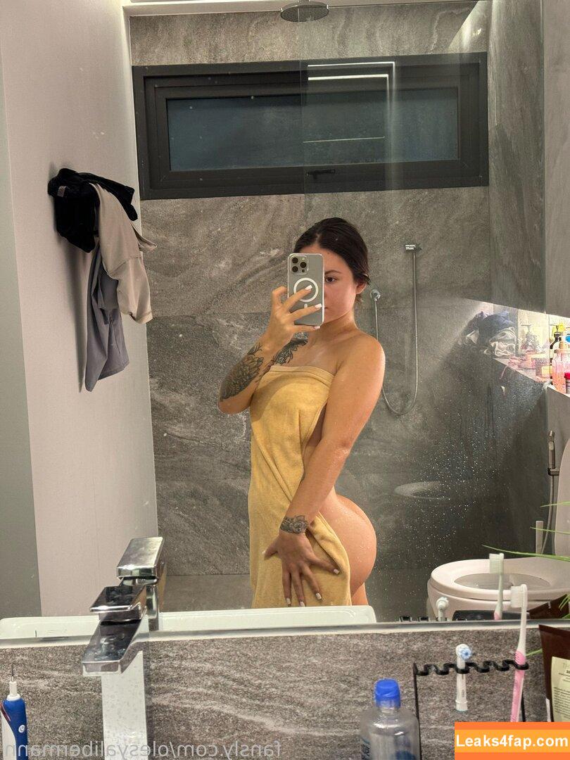 olesyaliberman / olesya liberman / spoiledbratcat leaked photo photo #0025