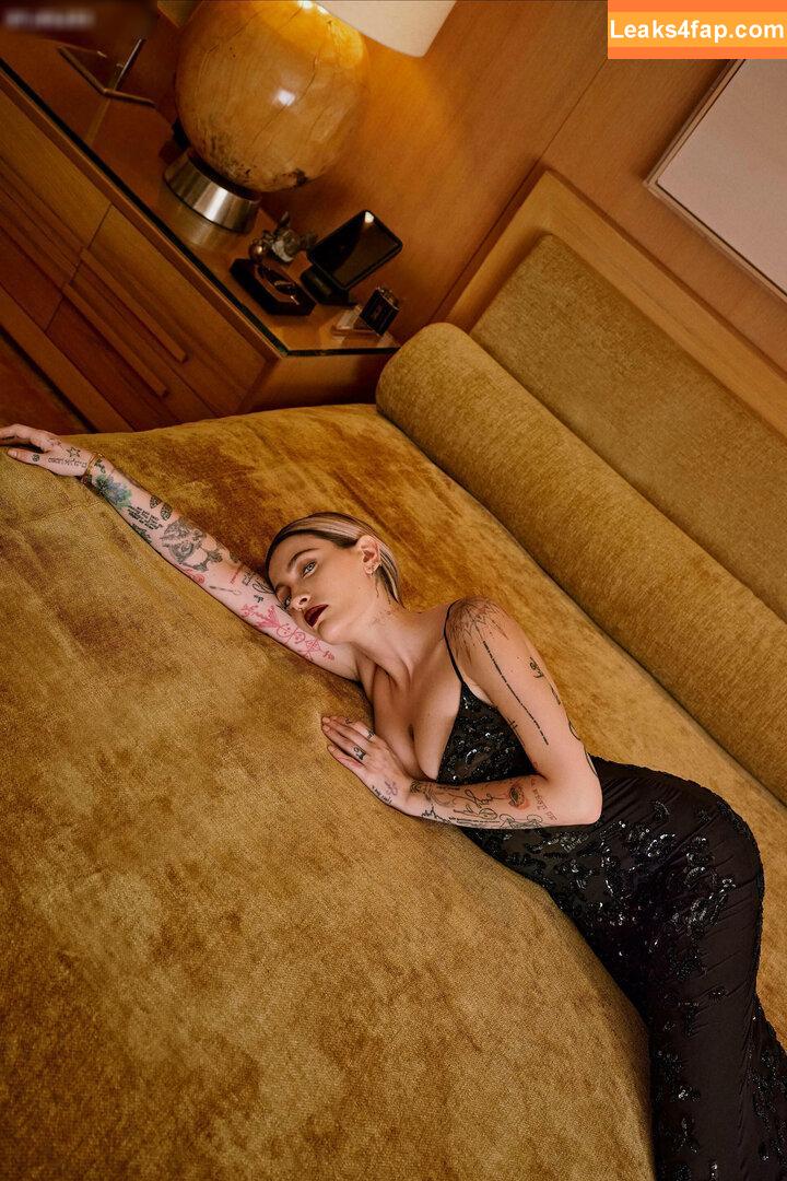 Paris Jackson /  leaked photo photo #0042