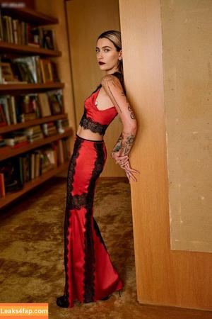 Paris Jackson photo #0037