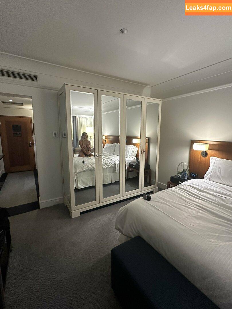 Victoria Campbell / realpeachycheeks / victoria.campbell leaked photo photo #0005