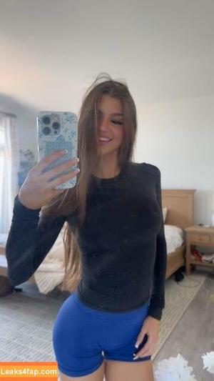 Brooke Monk photo #0021