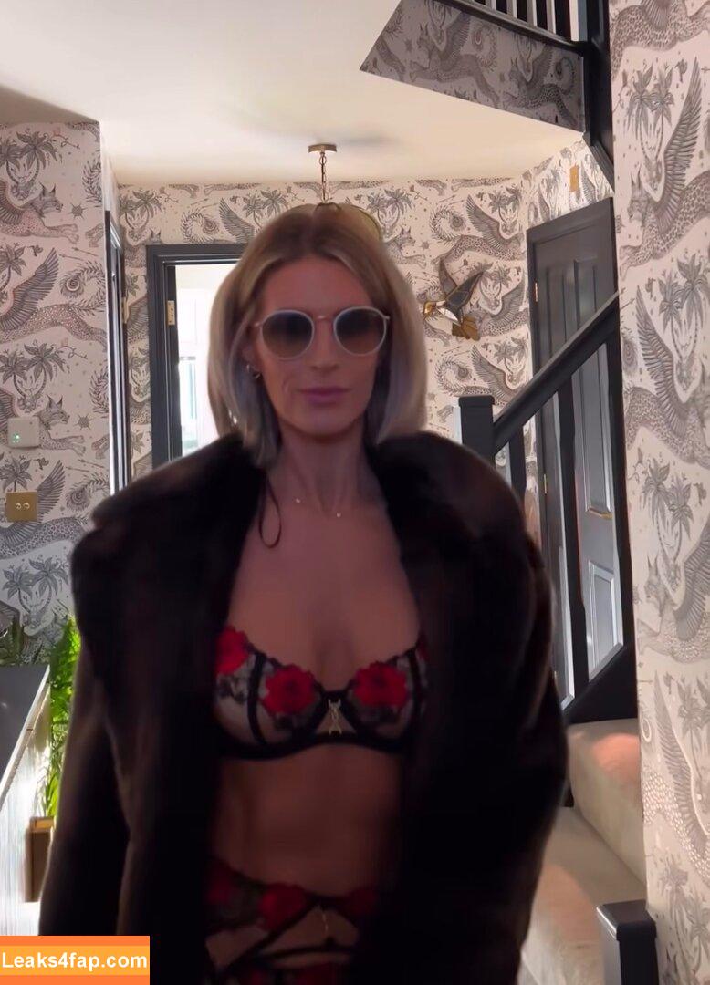 Sarah Jayne Dunn / sarahjaynedunn / sarahjaynedunnofficial leaked photo photo #0538