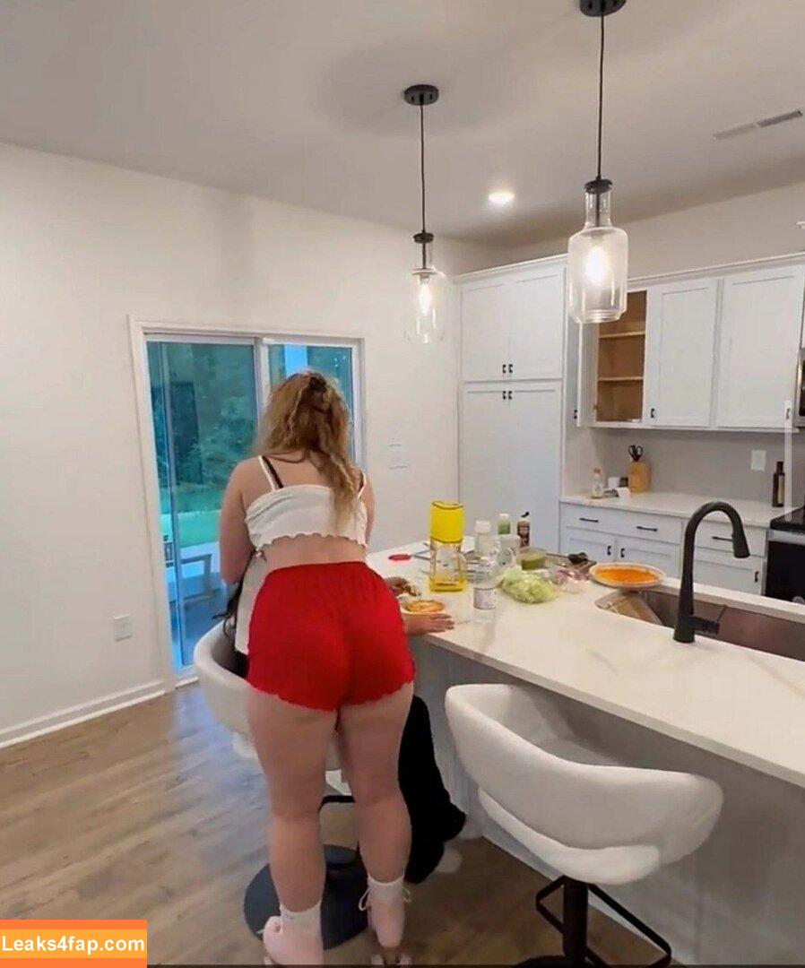Sondra Blust / sondra_blust leaked photo photo #0026