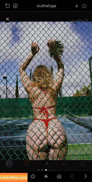 Sondra Blust photo #0032
