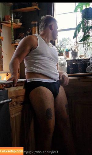 2guysandsomeland photo #0014