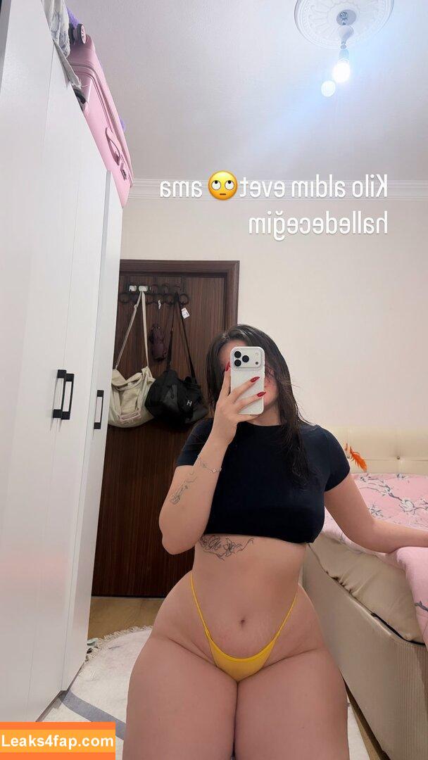 1itsmenazli /  leaked photo photo #0009