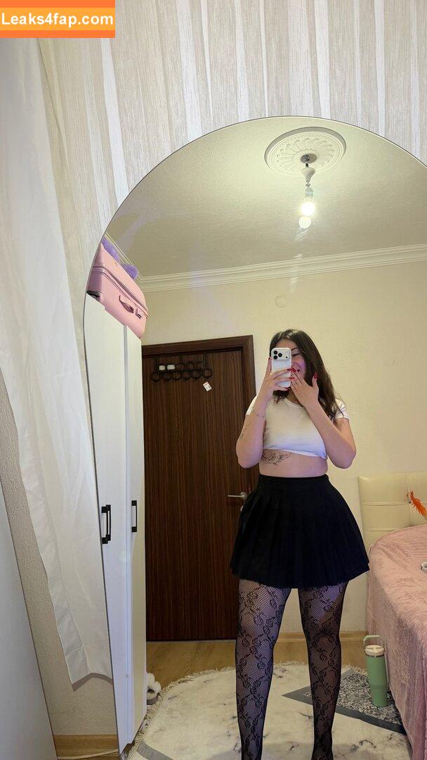 1itsmenazli /  leaked photo photo #0016