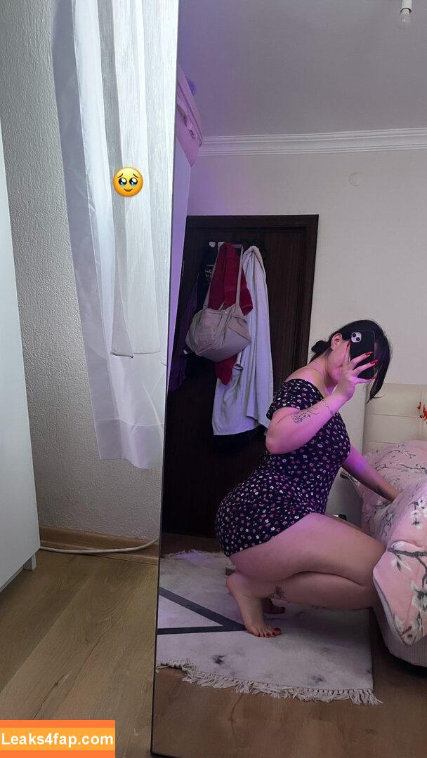 1itsmenazli /  leaked photo photo #0027