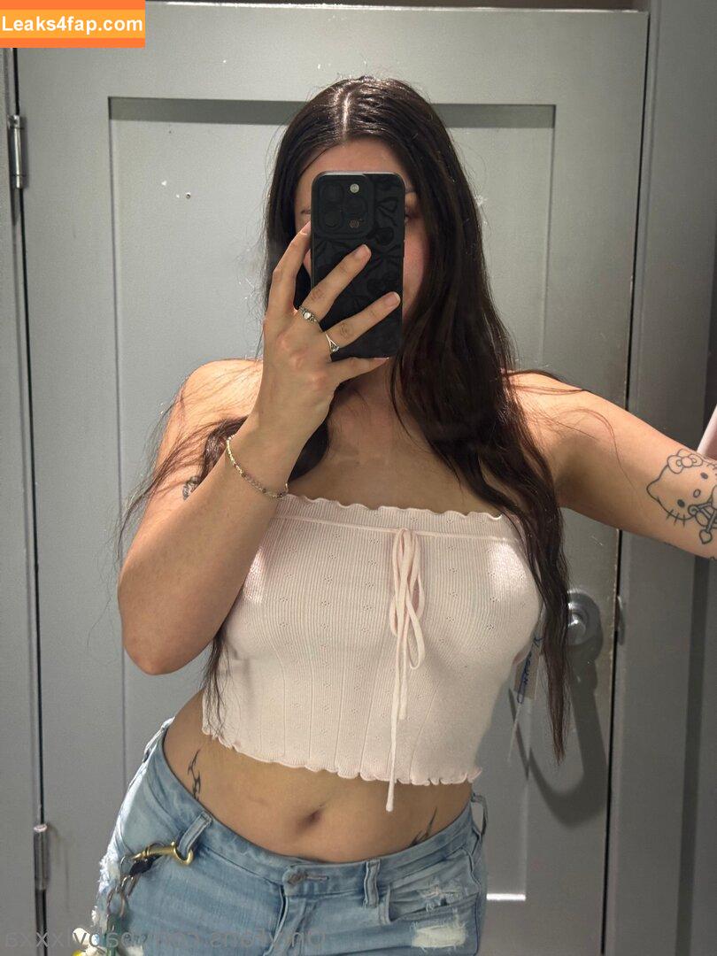 0nlychloe / onlychloe leaked photo photo #0015