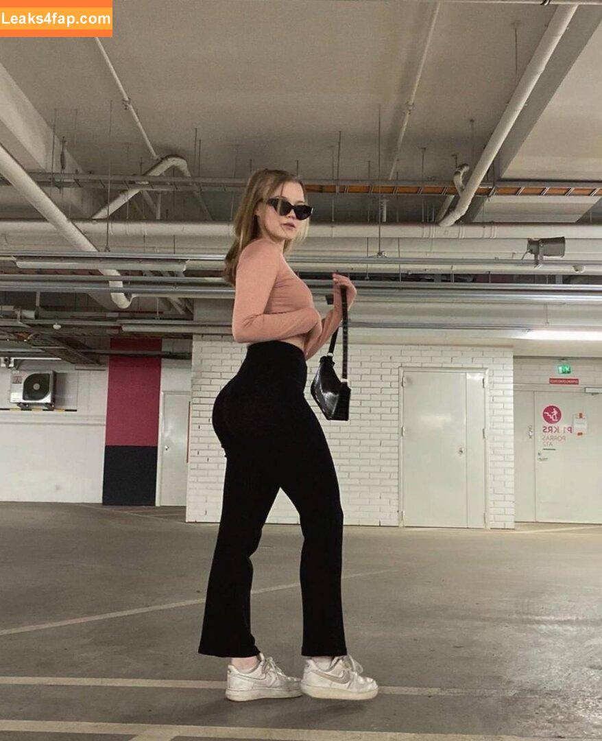 1rtonamu / sara.manner leaked photo photo #0078