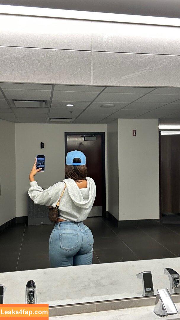 2sandz /  leaked photo photo #0088