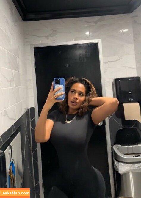 2sandz /  leaked photo photo #0089